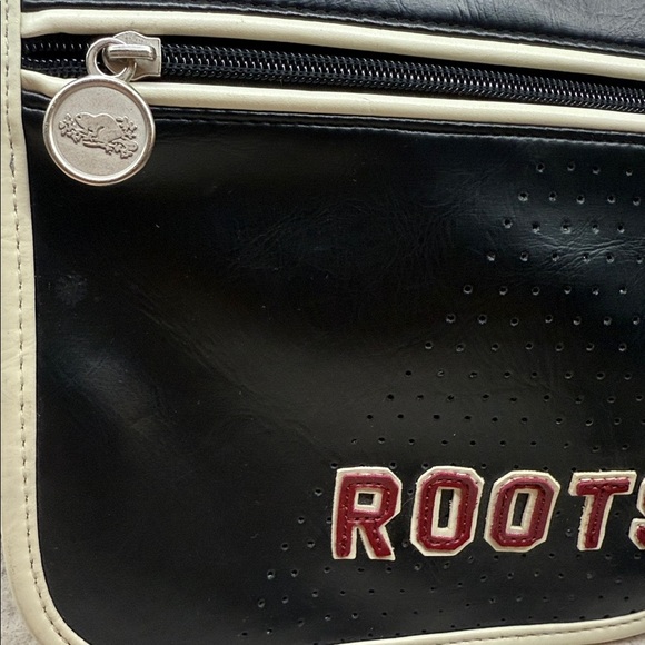 Roots Black and Cream Shoulder Bag - Picture 2 of 10